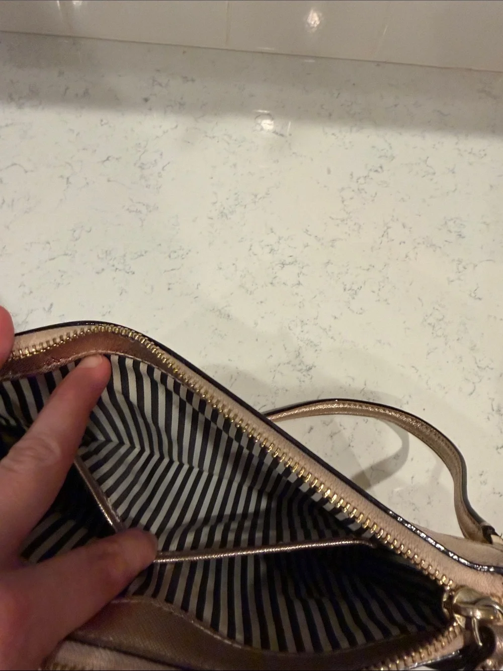 Metallic Rose Gold Crossbody Glam Classic Chic Bag by Kate Spade - Picture 5 of 14